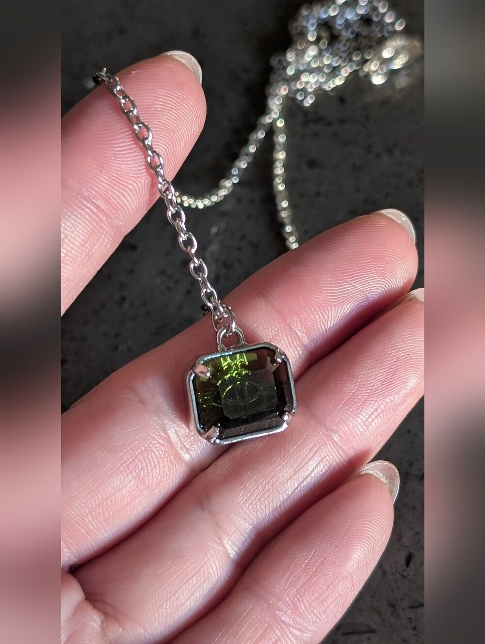 Silver-Tone Necklace with Green Gem Pendant New No Box Just The Necklace